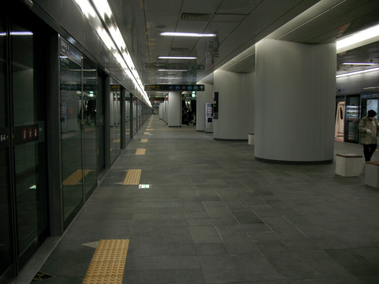 AREXソウル駅のホーム