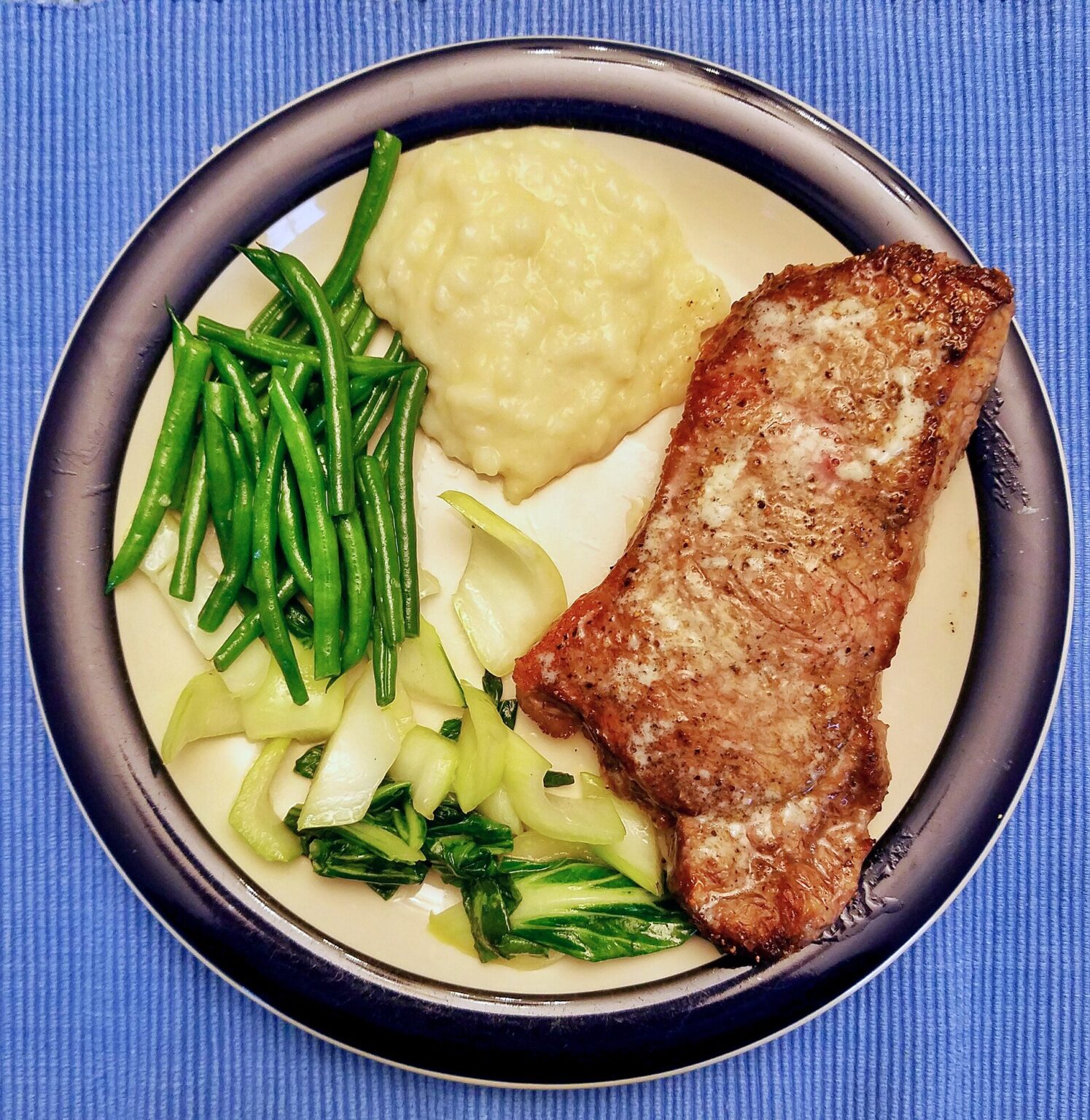 ポークカツレツとマッシュポテト