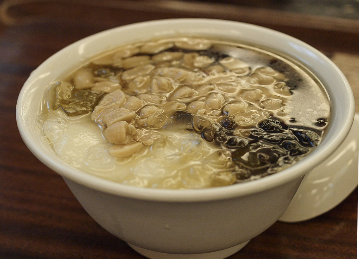 落花生入りの豆花（台北・北平田園で撮影）