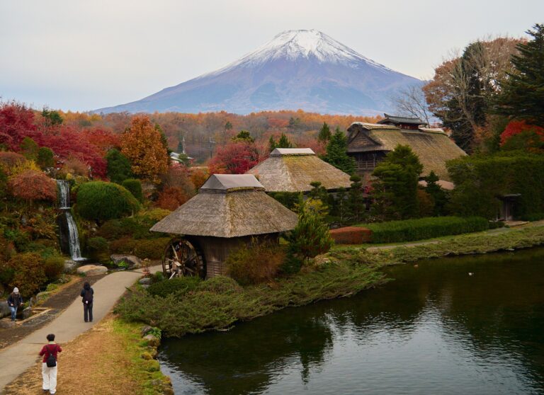 秋の忍野八海