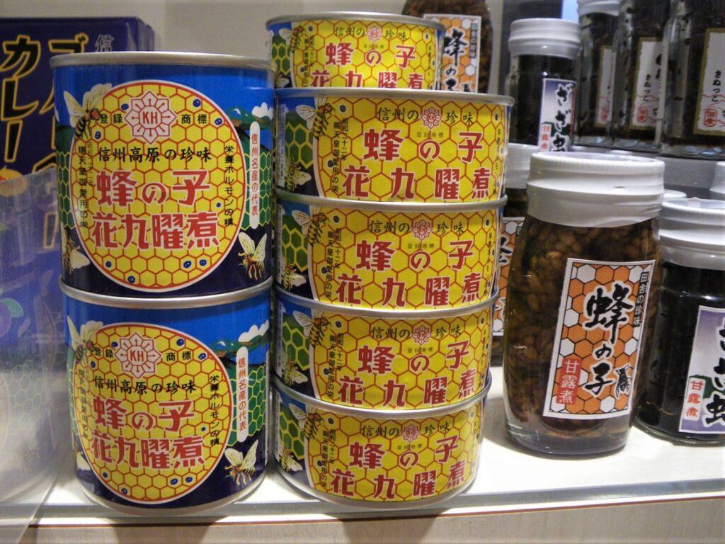 蜂の子