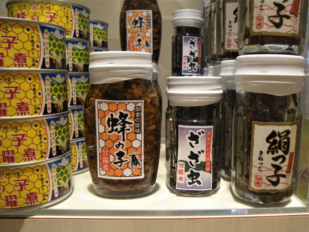 蜂の子