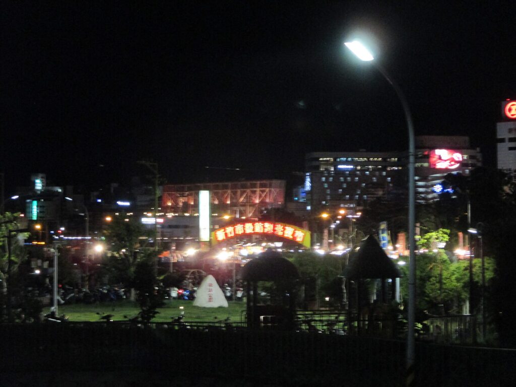 夜の台湾の街