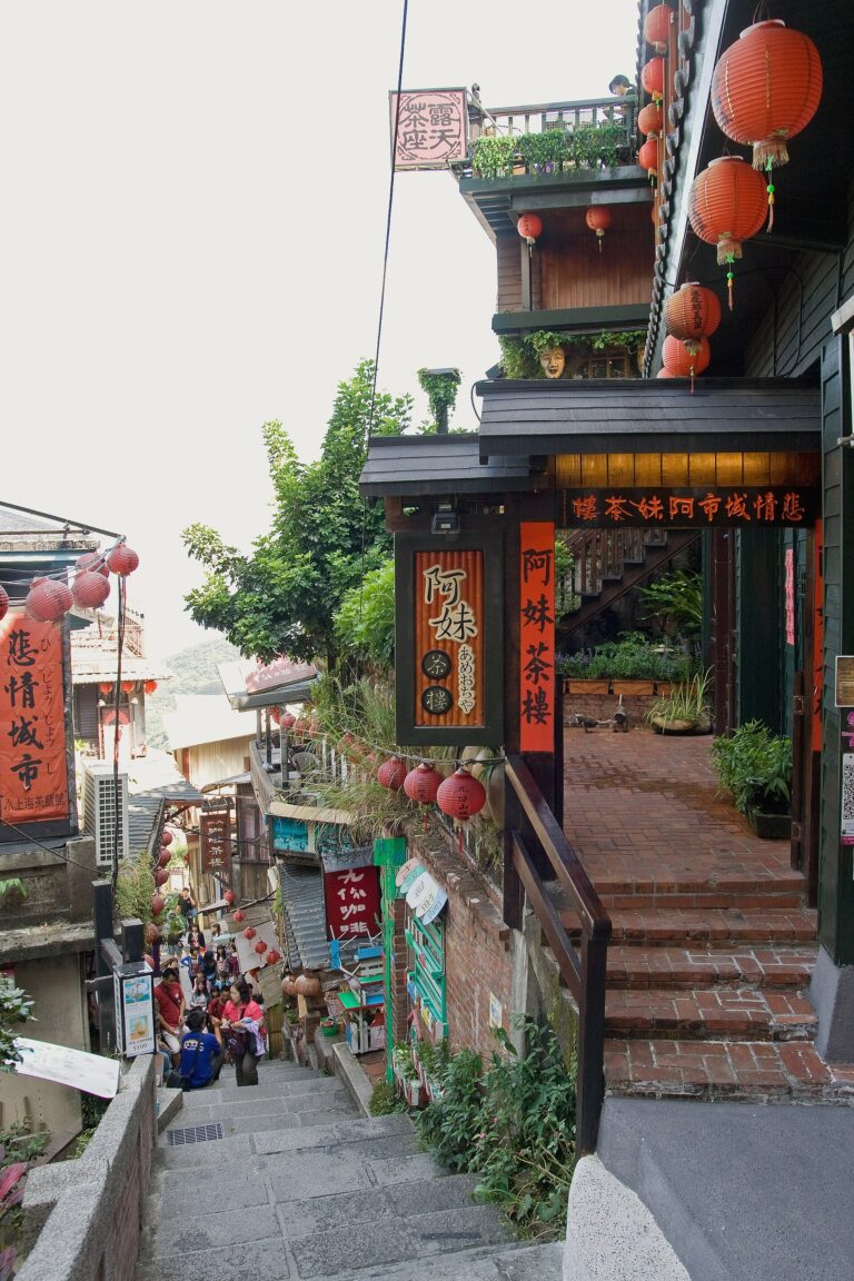 階段の路地