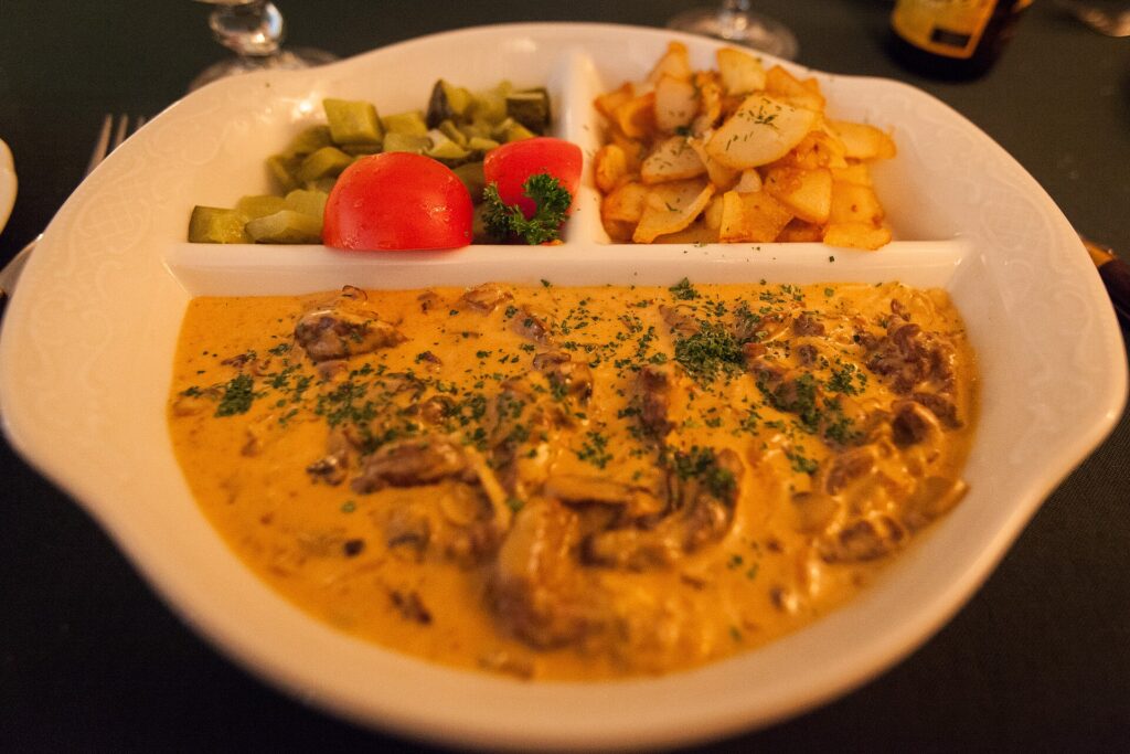 ビーフストロガノフ