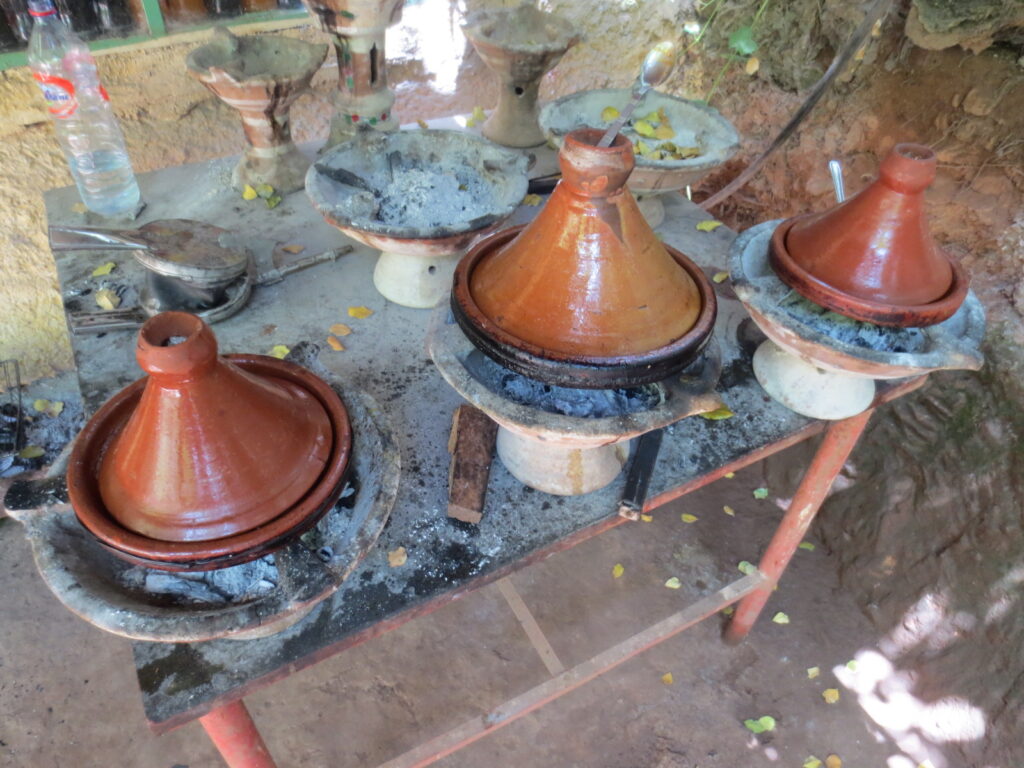 タジン