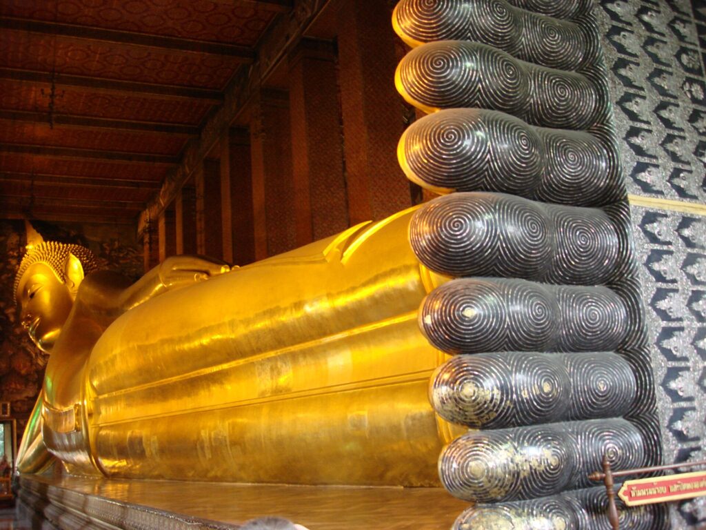 寝釈迦仏の顔
