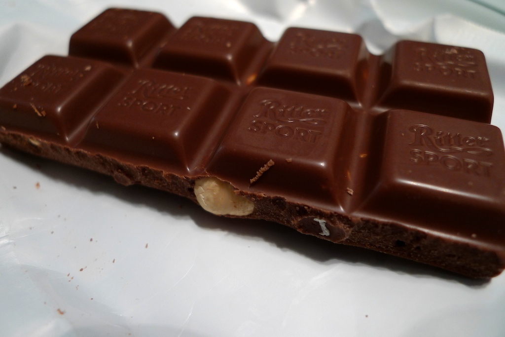ロゴのあるリッタースポーツの板チョコ
