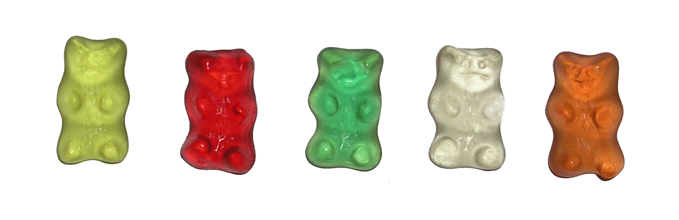 色の異なるハリボーのクマ形グミ