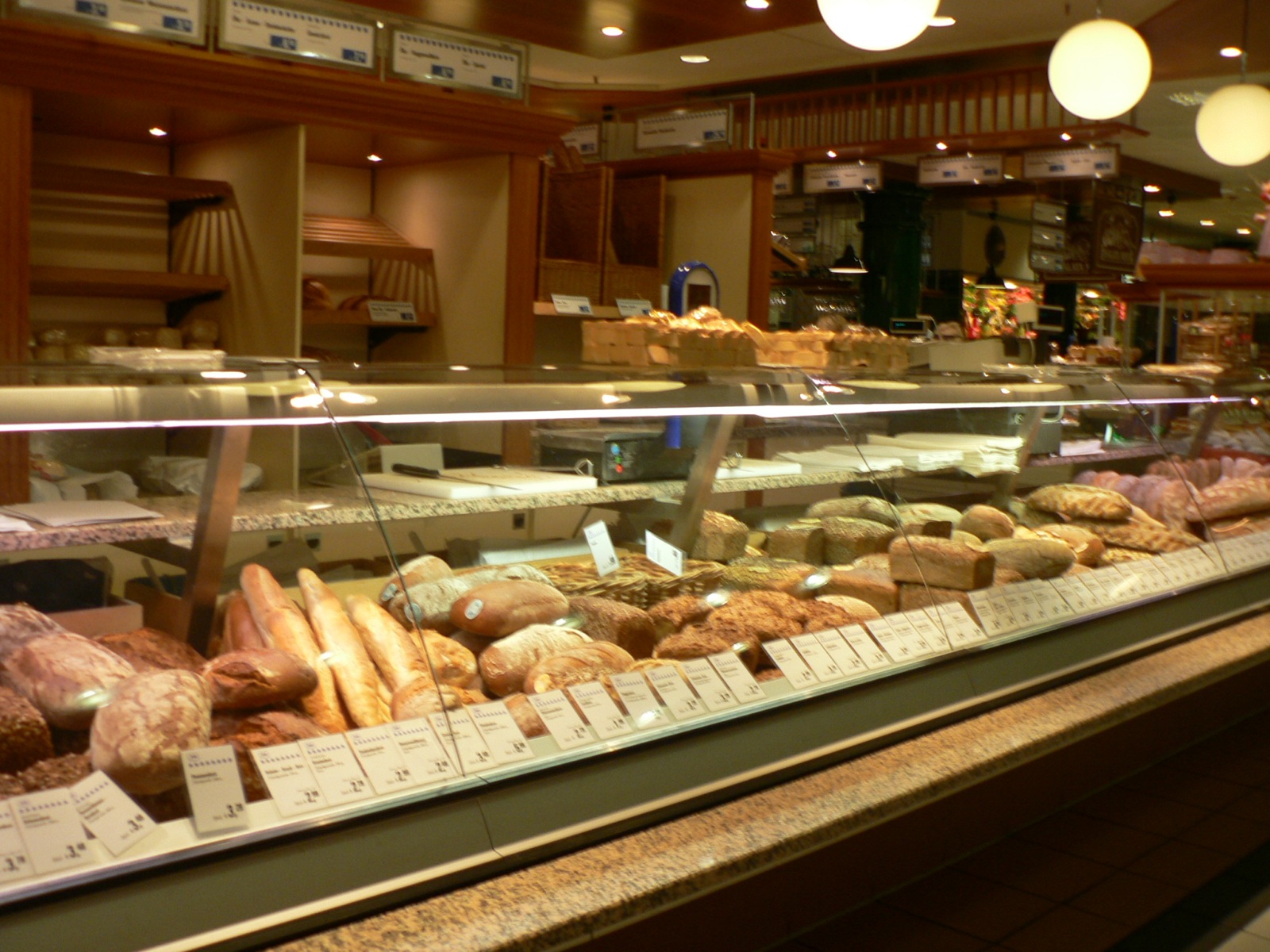 KaDeWeの食品売り場