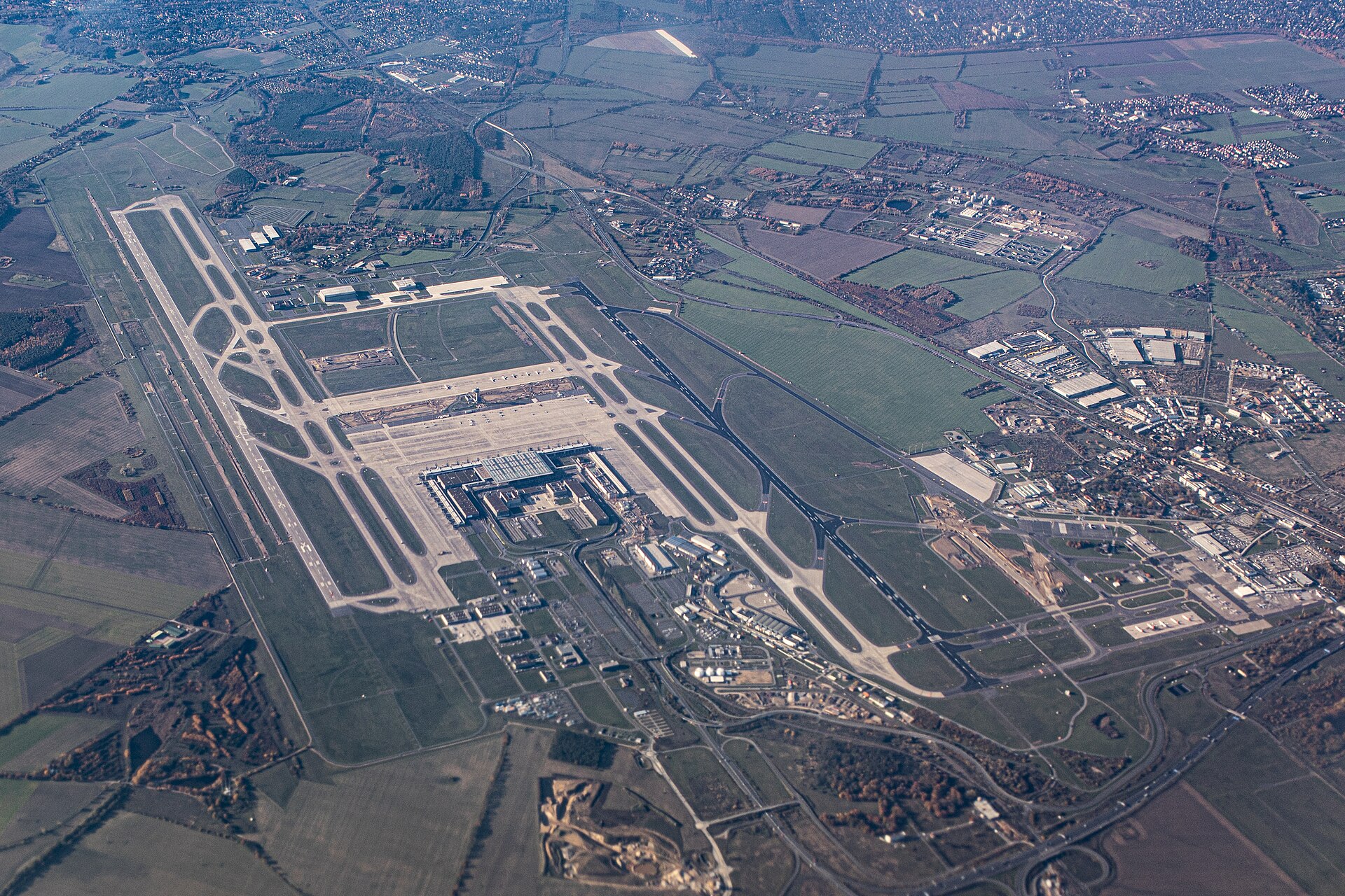 上空から見たBER空港