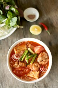 ブンリエウ（Bún riêu）