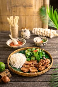 ブン・ティット・ヌオン（Bún thịt nướng）