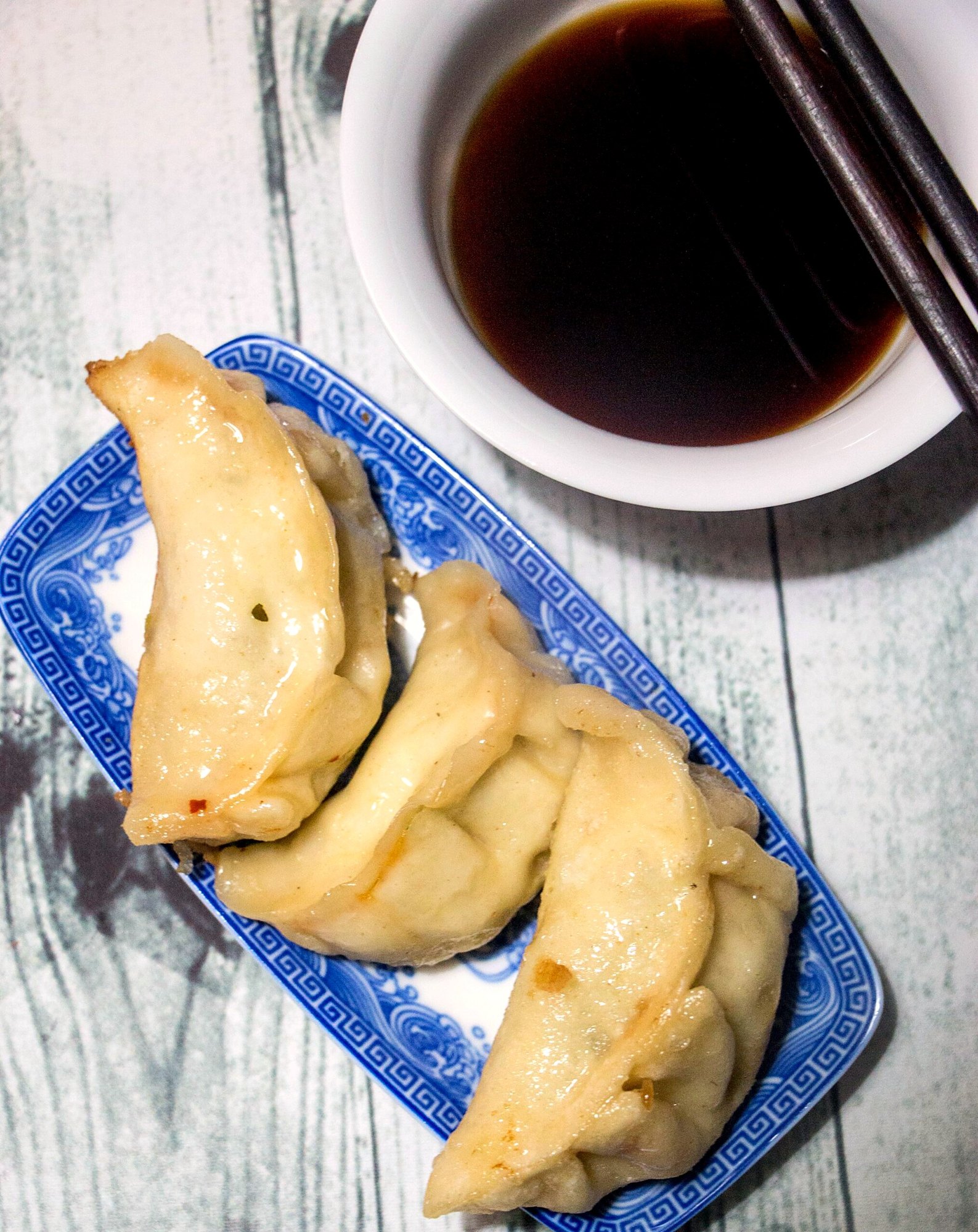 sủi cảo chiên（揚げ餃子）