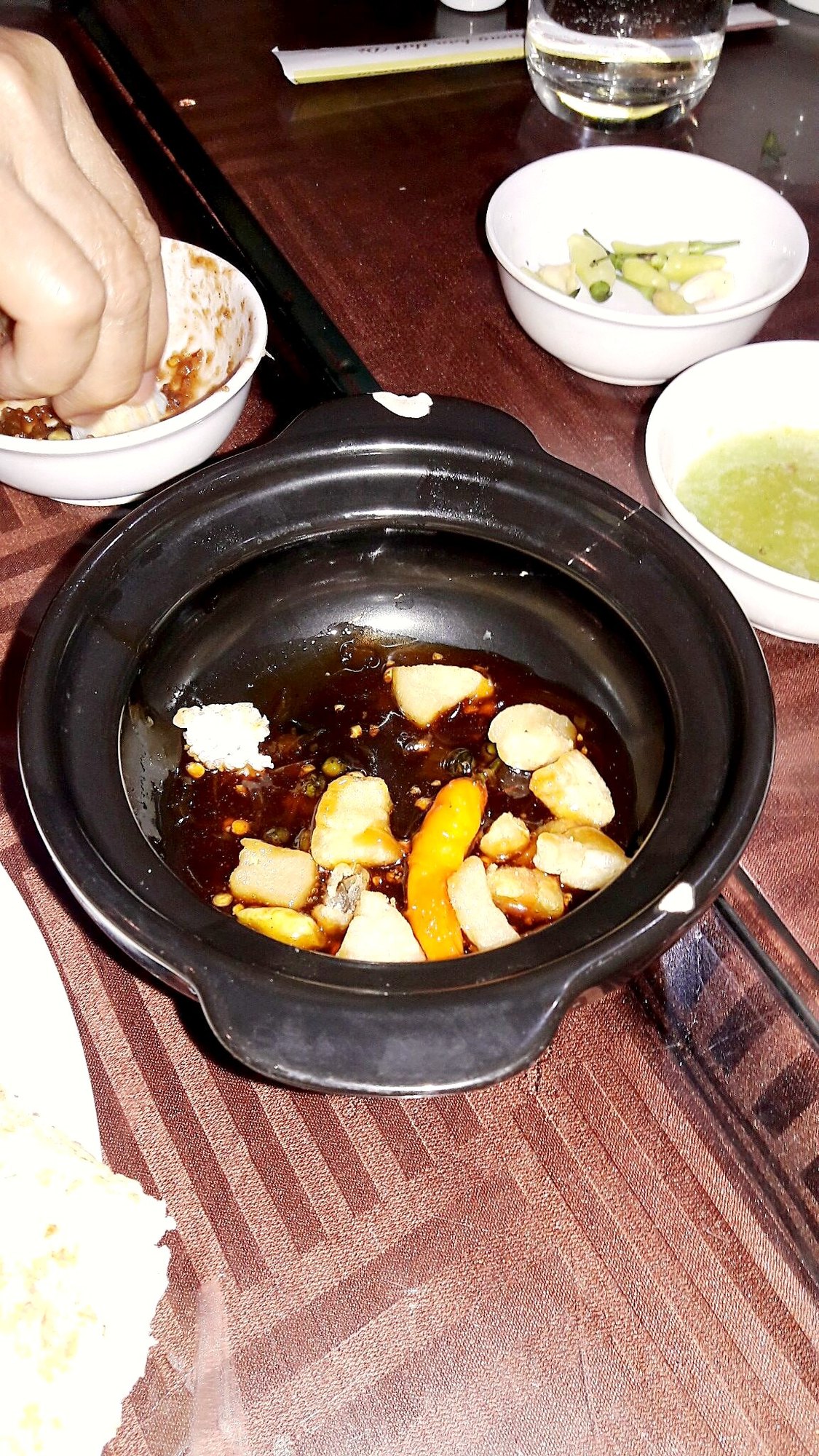 lẩu dê（山羊鍋）の土鍋