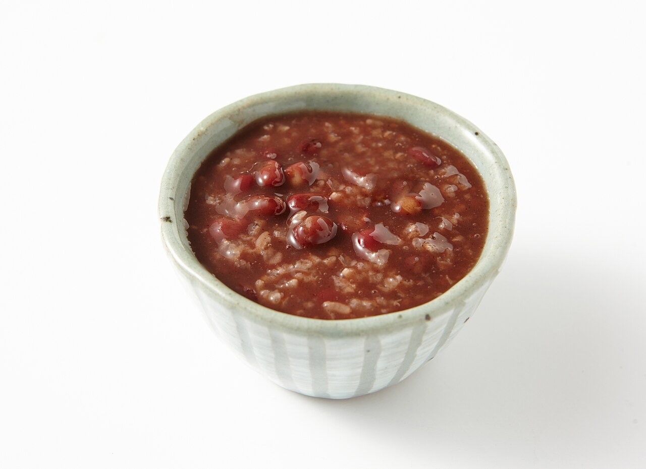 甘いタンパッチュクの型。小豆の粒が残る。