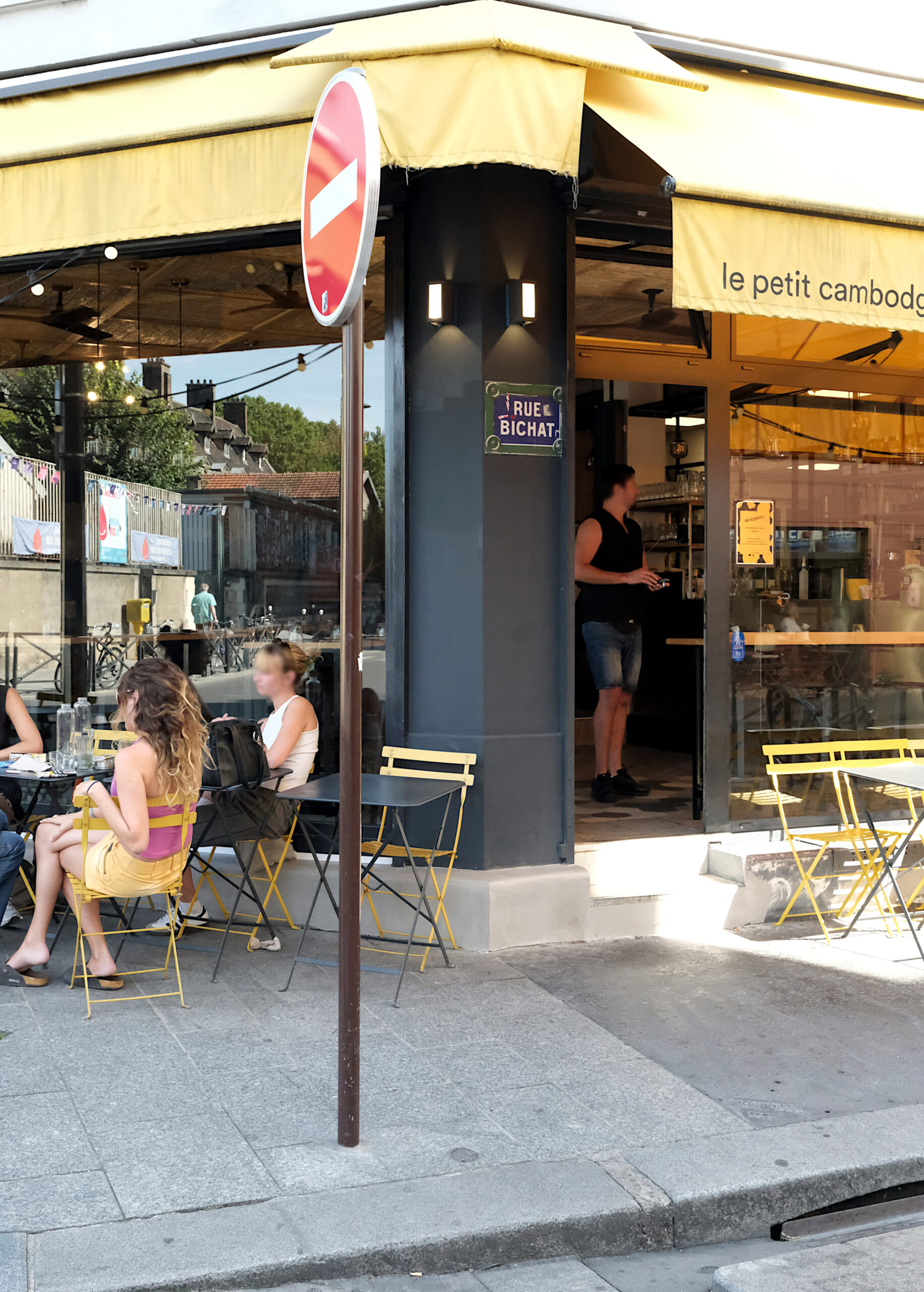 10区ビシャ通りとアリベール通りの角の Le Petit Cambodge