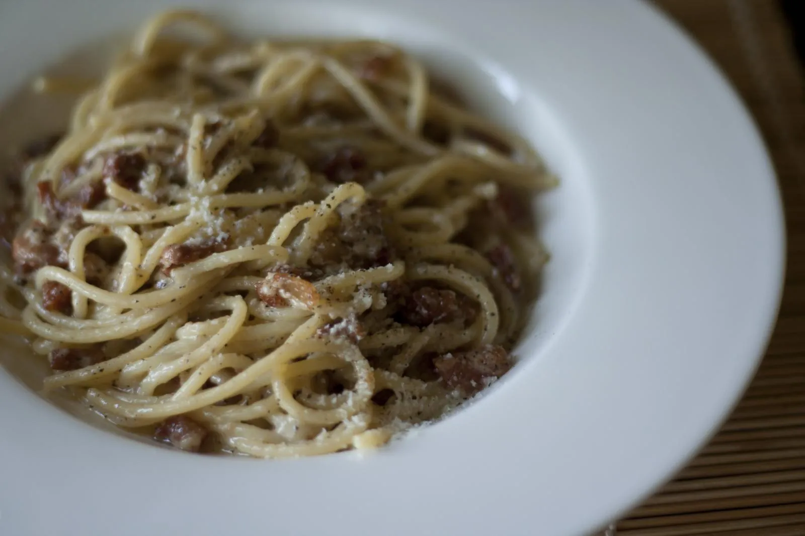 パスタ・アッラ・グリーチャ。トマトを使わない近縁料理