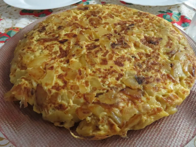 トルティージャ・エスパニョーラ（Tortilla española）